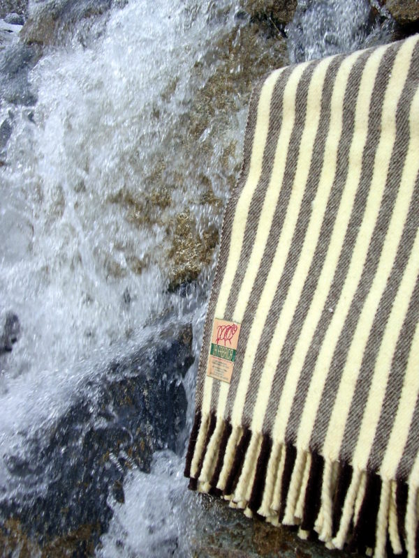 Manta de lana Beciberri en cascada